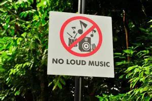 What to do when neighbors play loud music at night: perspectives and approaches